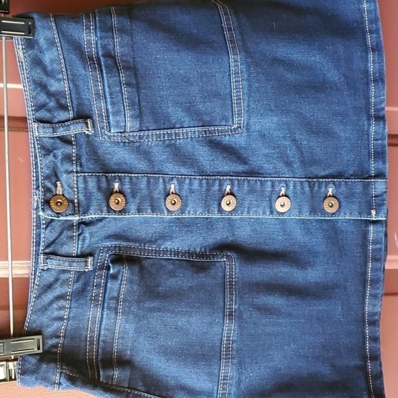 True Craft denim button up skirt 2% spandex Stretchy size 7 - Picture 1 of 9